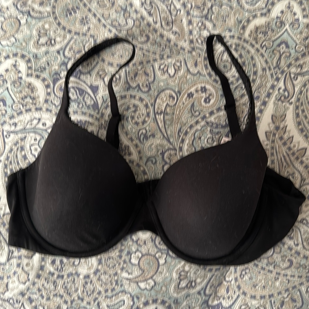 Victoria’s Secret Black Body By Victoria Lined Perfect Coverage Size 36C Bra
